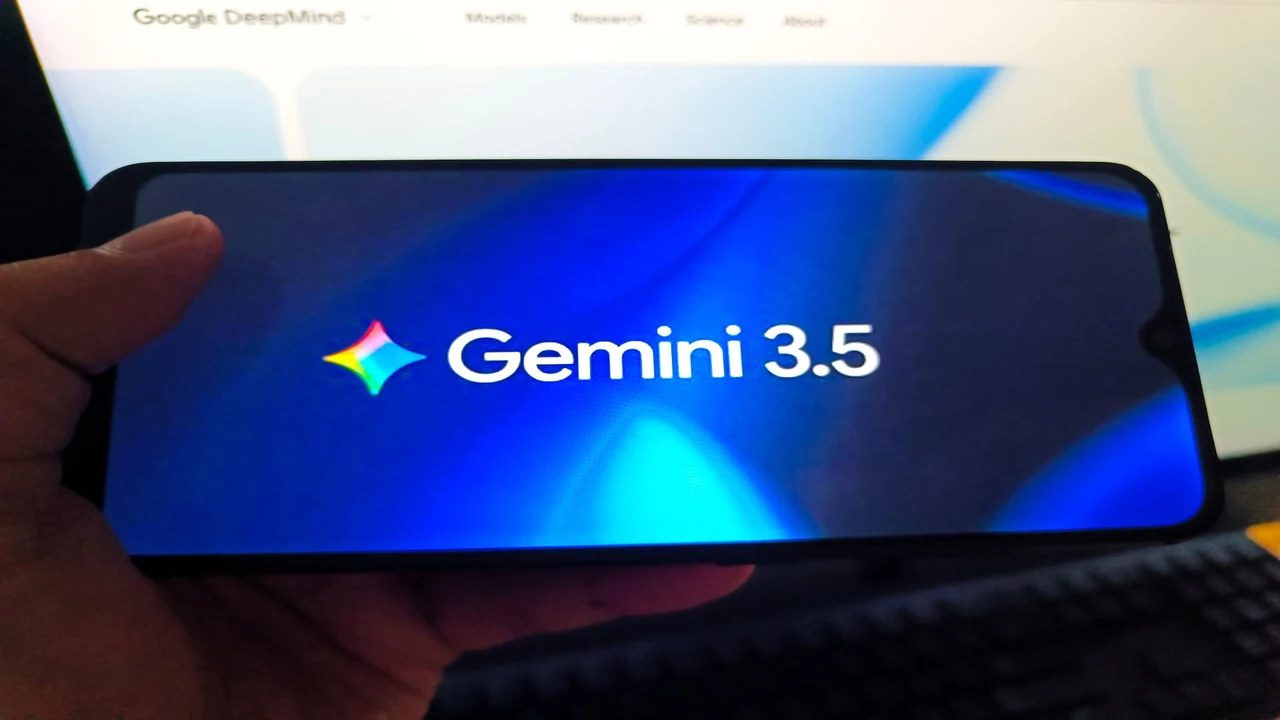 ثغرة في جيمناي تتيح إرسال رسائل من هاتفك المقفل بسهولة